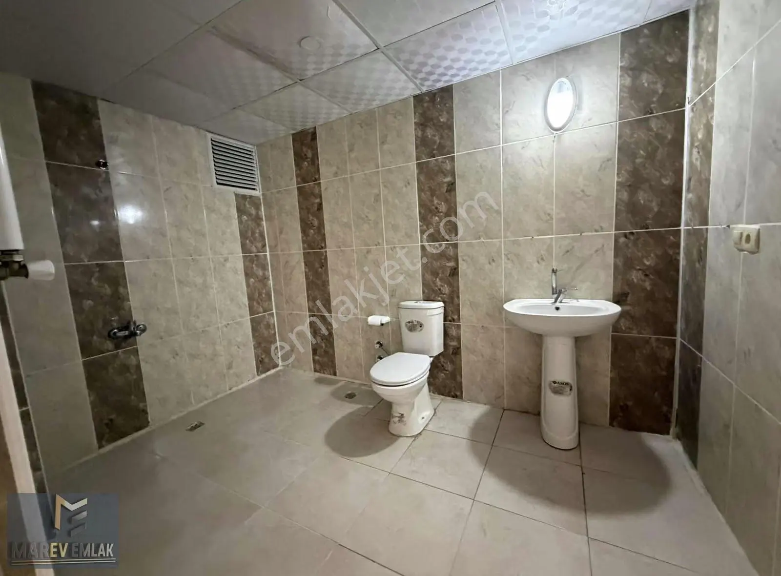 Marev Emlaktan Kiralık 4+1 Geniş Daire - Görsel 10