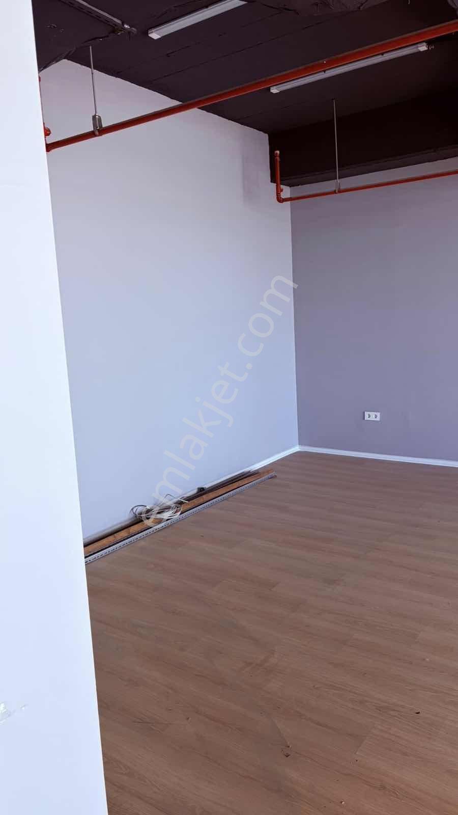 Emlakyap Tan Karat34 Te Kiralık 102m2 Prestijli Plaza Ofisi - Görsel 10