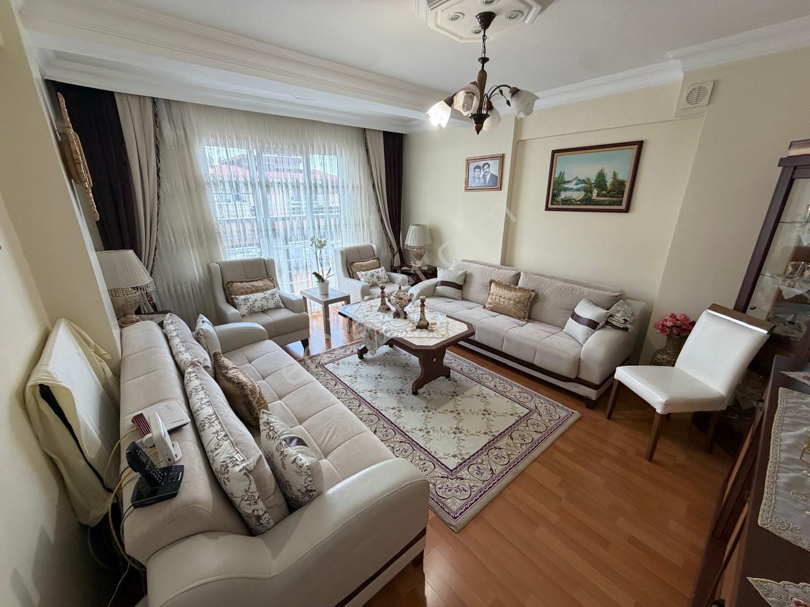 İstanbul House'dan B.evler Cumhuriyet Mah.3+2 Teraslı Dubleks - Görsel 4