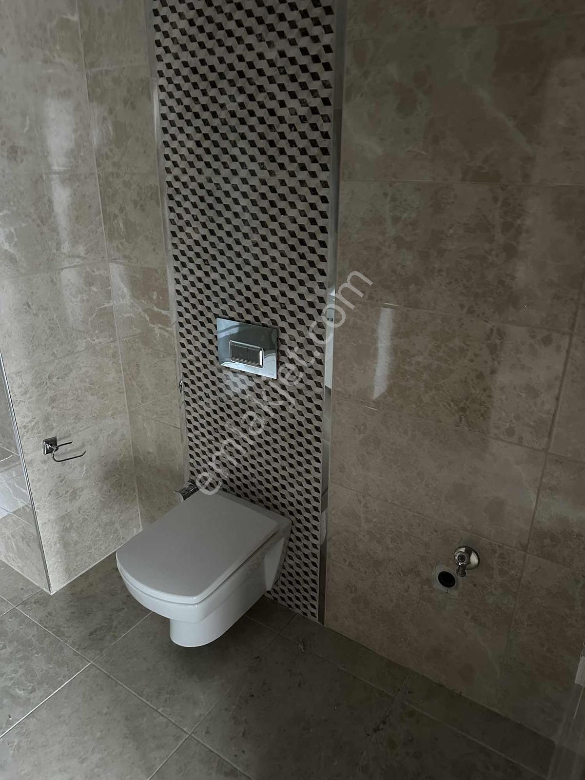 Çınaraltı Sitesinde Giriş Katında 3+1 Kiralık Daire - Görsel 31
