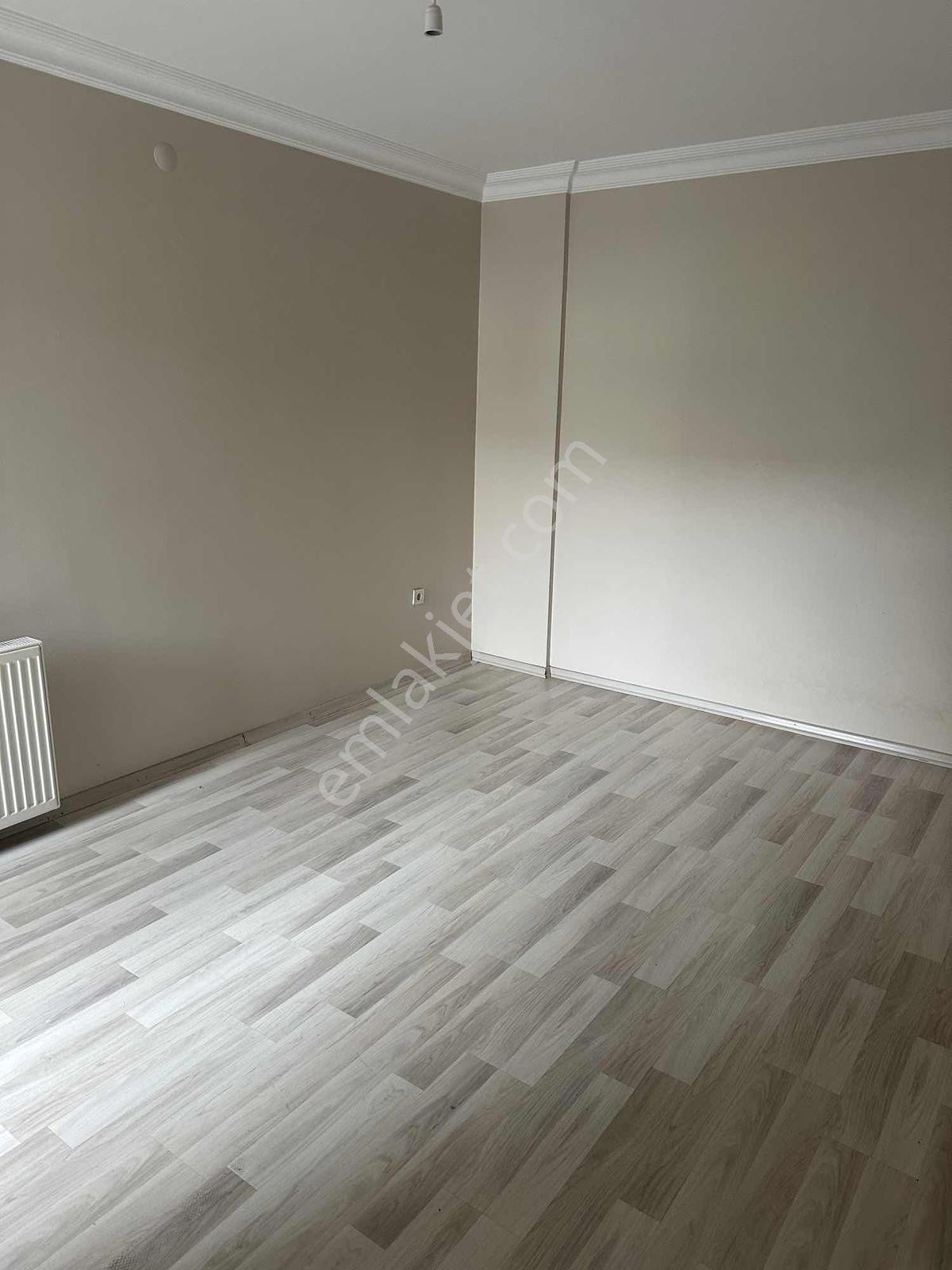 Çınaraltı Sitesinde Giriş Katında 3+1 Kiralık Daire - Görsel 3