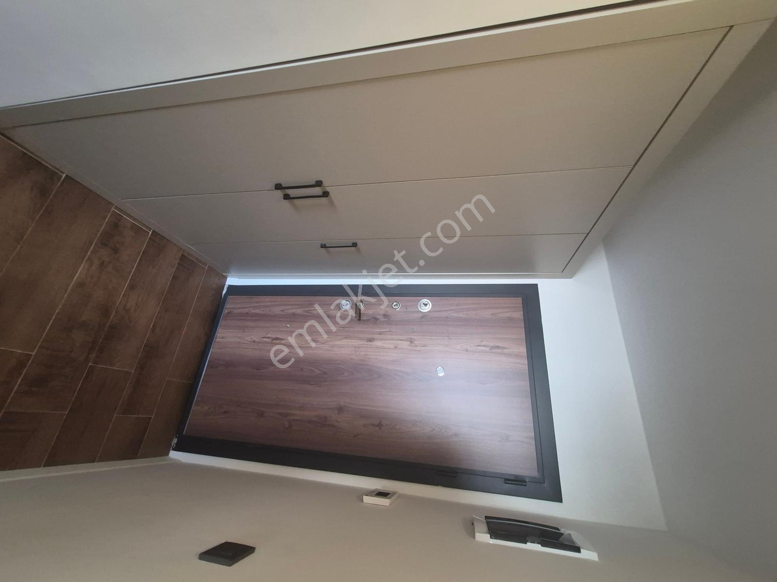 Döşemeaaltı Yeniköyde Belediye Yakını Full Eşyalı Kiralık Daire - Görsel 2