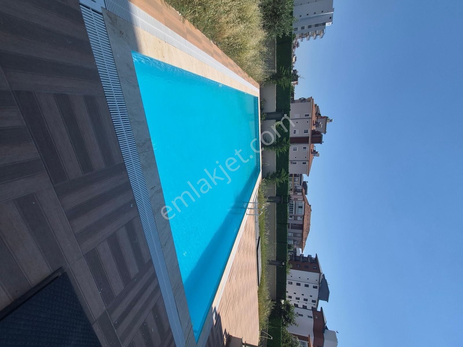 Döşemeaaltı Yeniköyde Belediye Yakını Full Eşyalı Kiralık Daire - Görsel 17