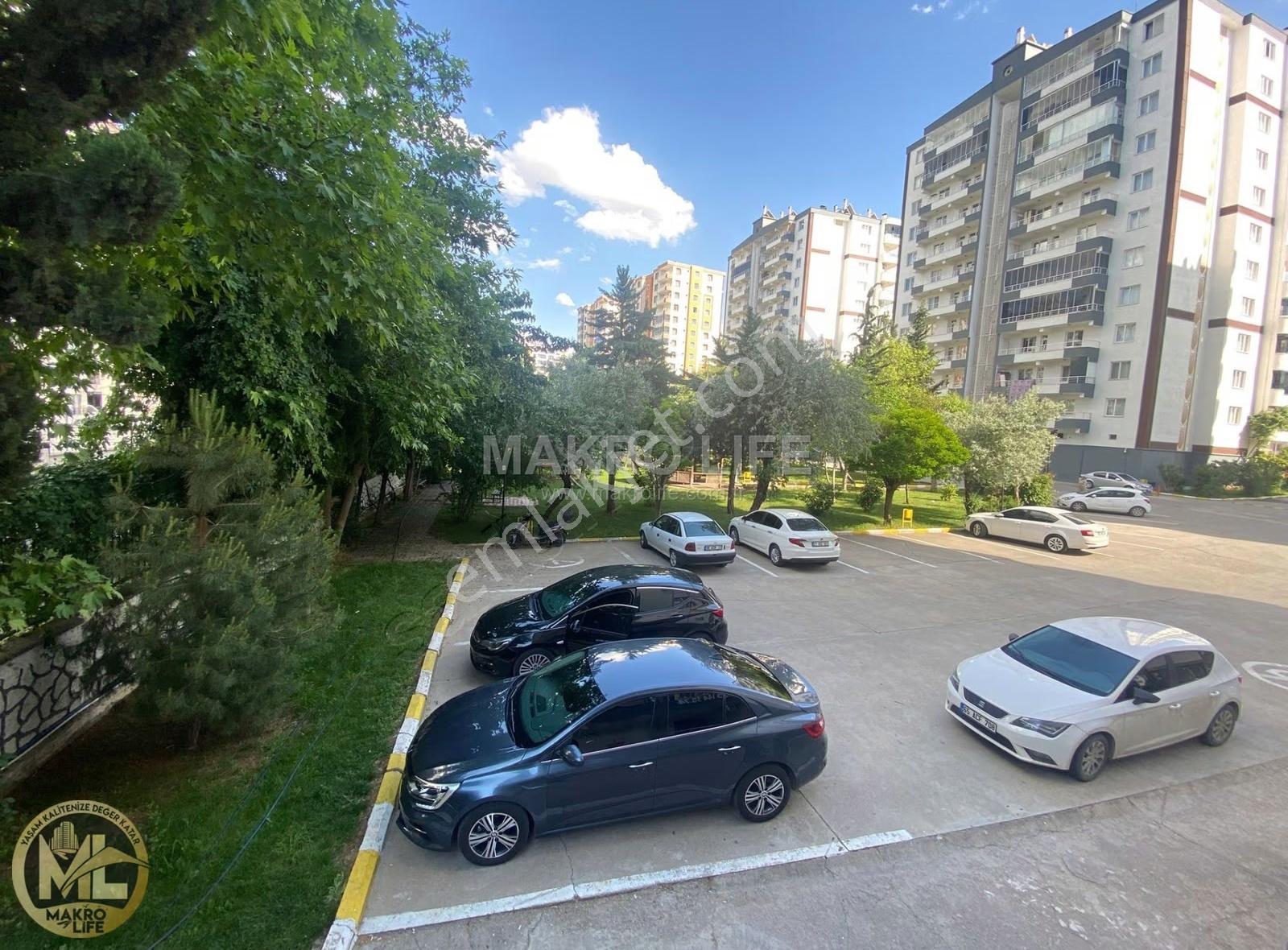 Kent Meydanı Merkezi Konumda Satılık 4+1 Geniş Ferah Daire - Görsel 3