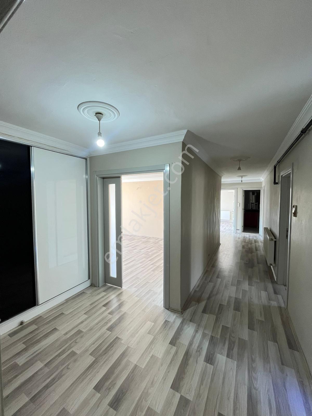 Turan Mahallesi Merkezi Konumda 3+1 Doğalgazlı Kiralık Daire ! ! ! - Görsel 20