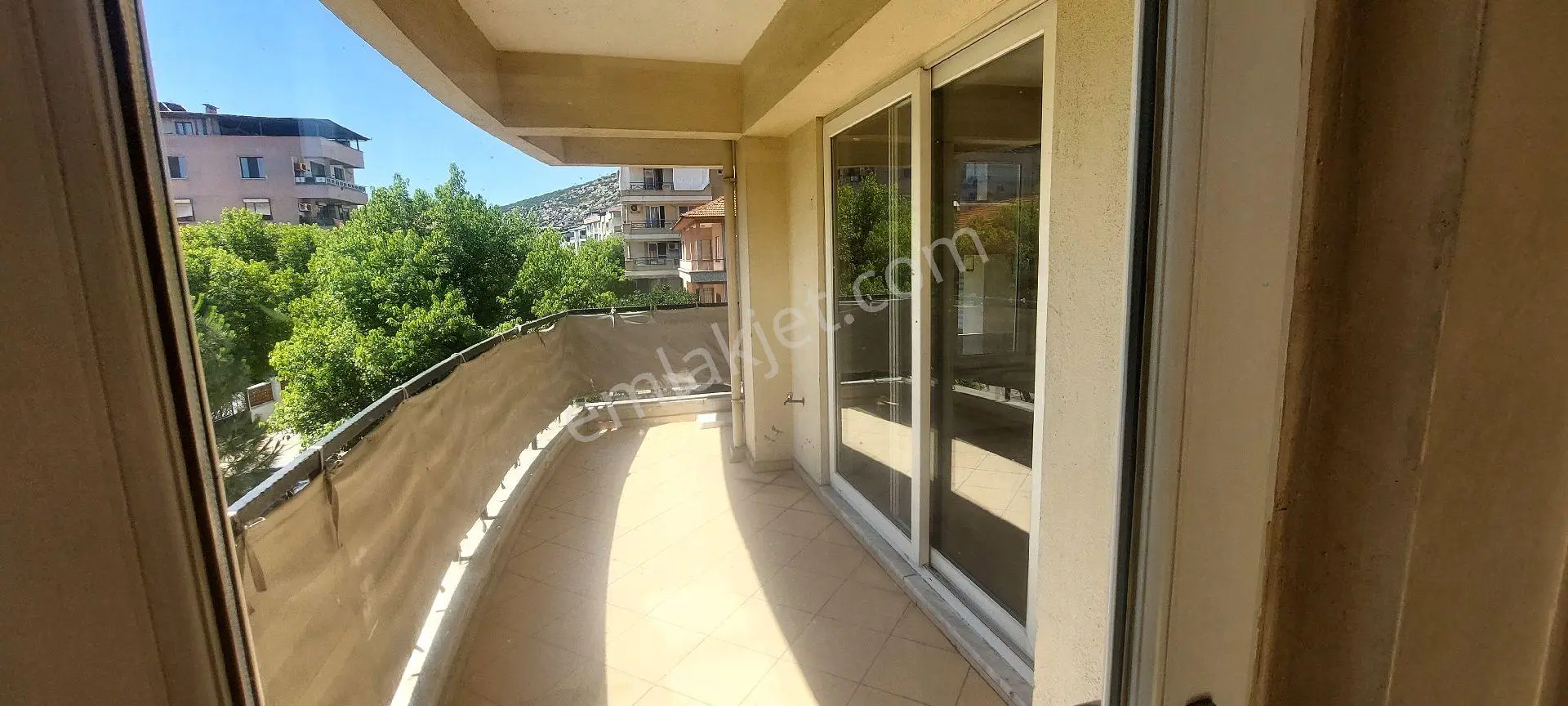 Milas Merkez Kiralık 3+1 Daire - Görsel 4