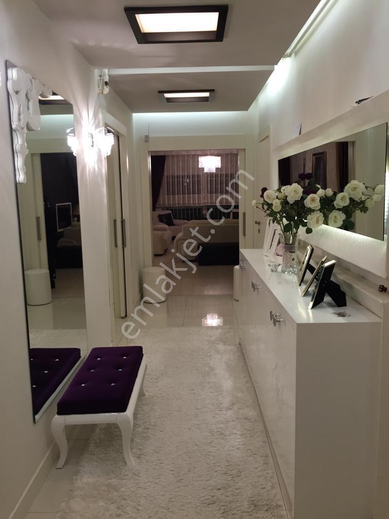 Antalya Meydankavağı'nda Geniş Teraslı Satılık 3+1 Daire - Görsel 4