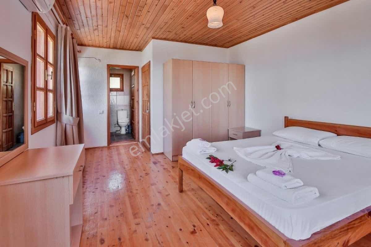 Kaş Kalkan'da Müstakil Havuzlu 2 Adet 4+1 Satılık Villa - Görsel 8
