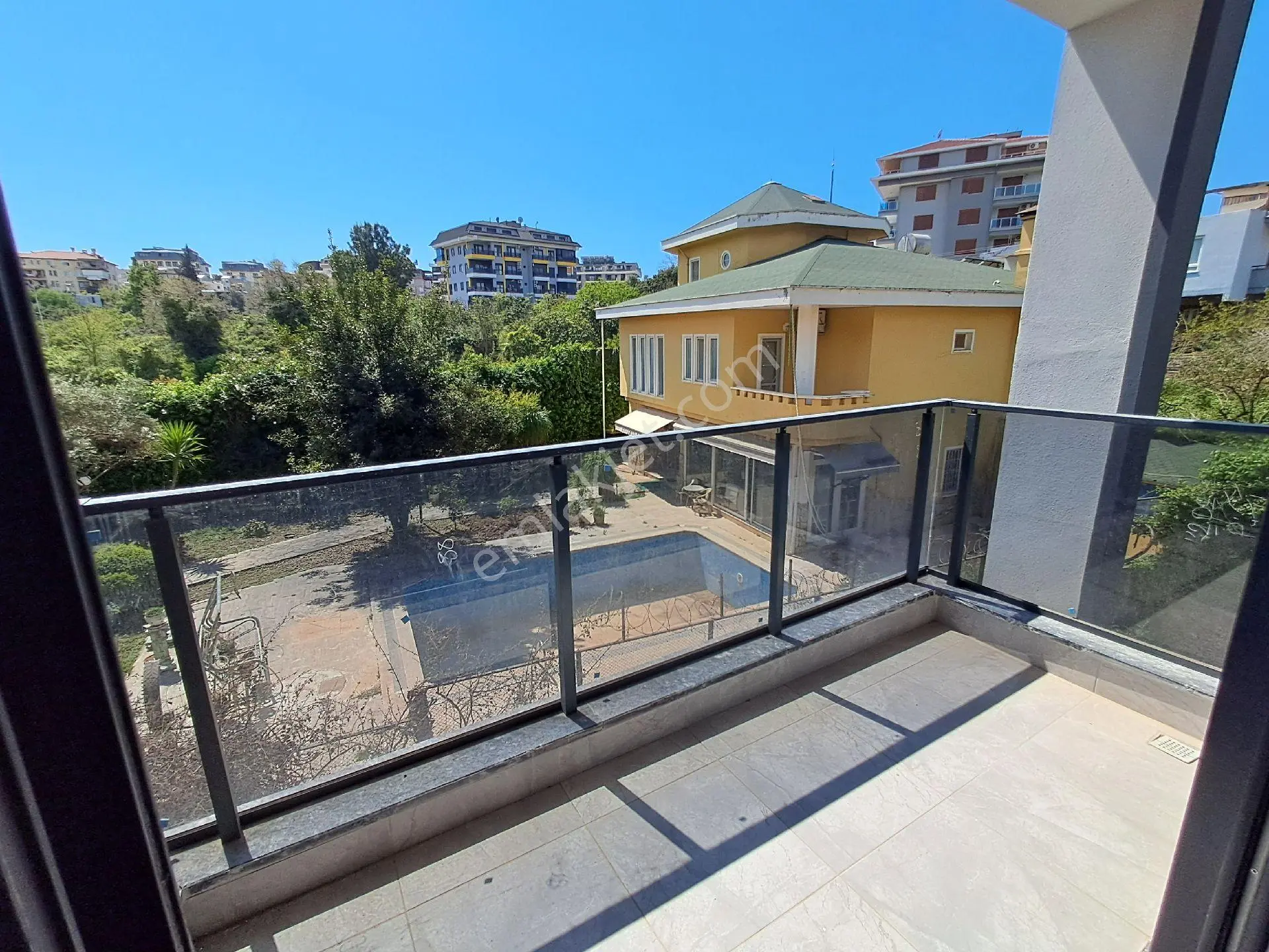 1+1 Satılık Site İçi Daire - Görsel 5