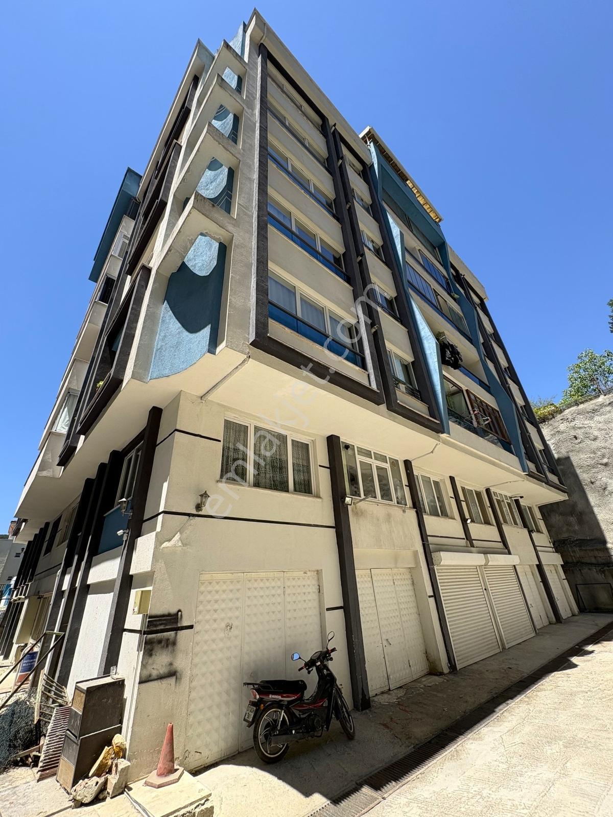 Garanti Emlak'tan Park Mavi Apartmanı'nda Satılık Lüks 2+1 Daire - Görsel 24