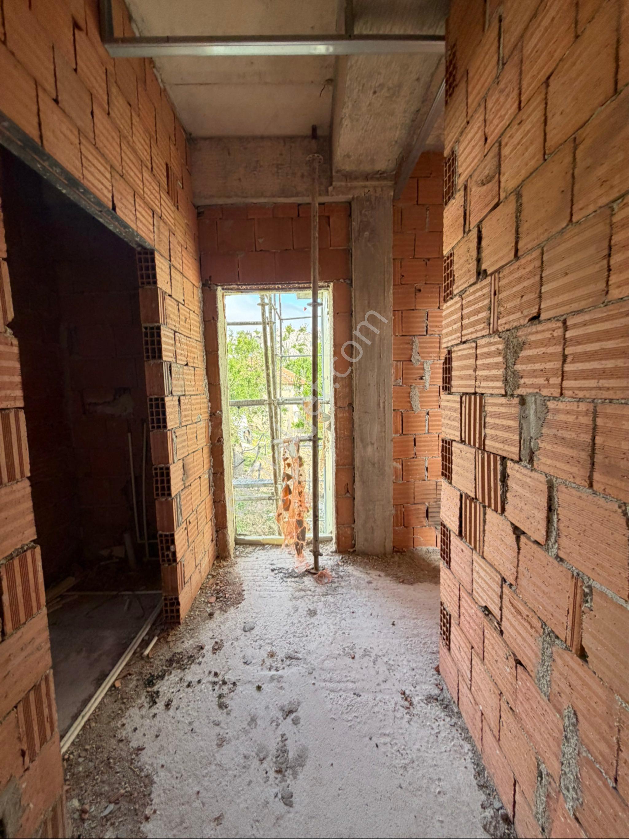 Korkuteli Karataş Mahallesin De Villa Natamam Projeli - Görsel 16
