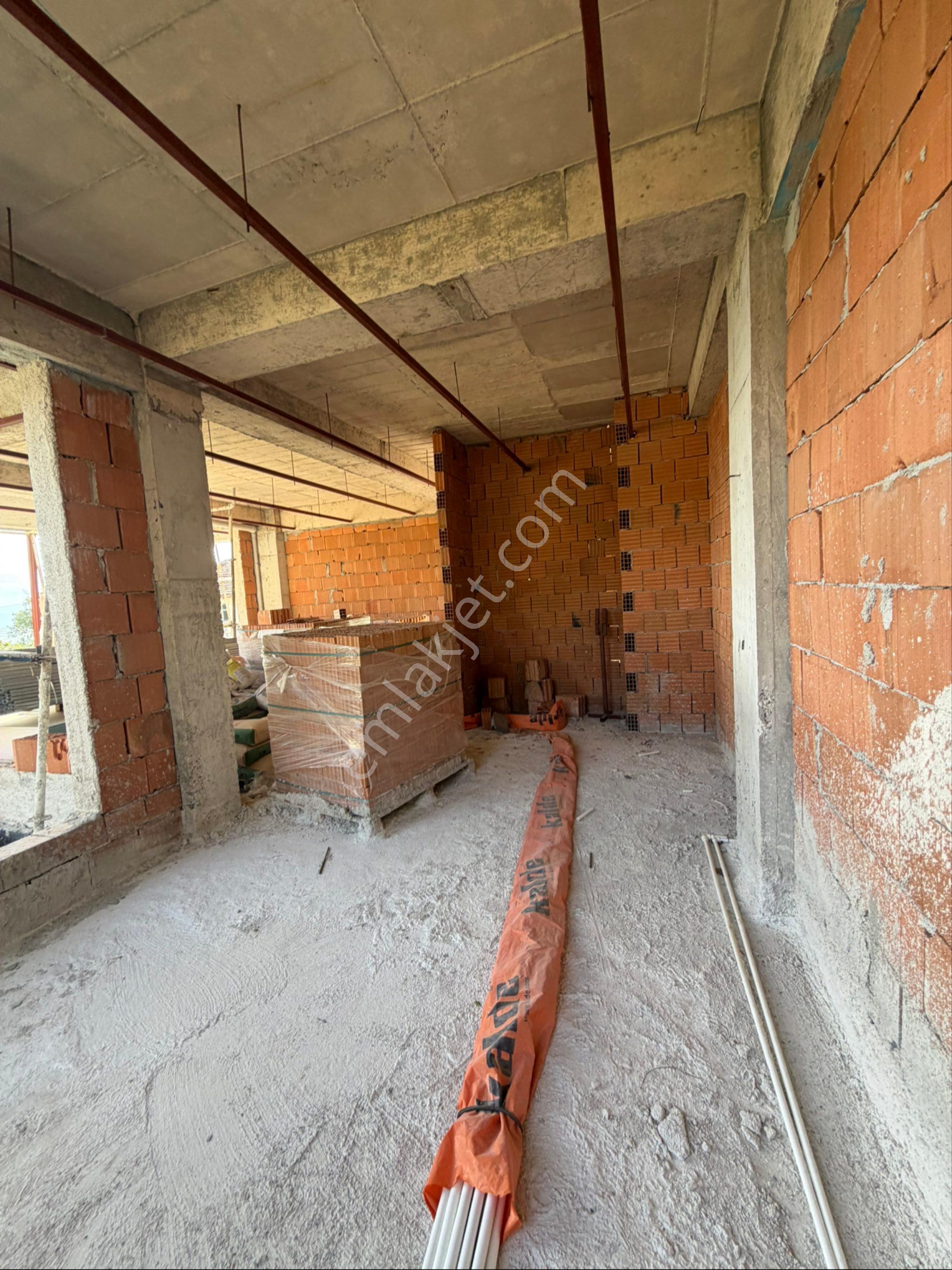 Korkuteli Karataş Mahallesin De Villa Natamam Projeli - Görsel 30