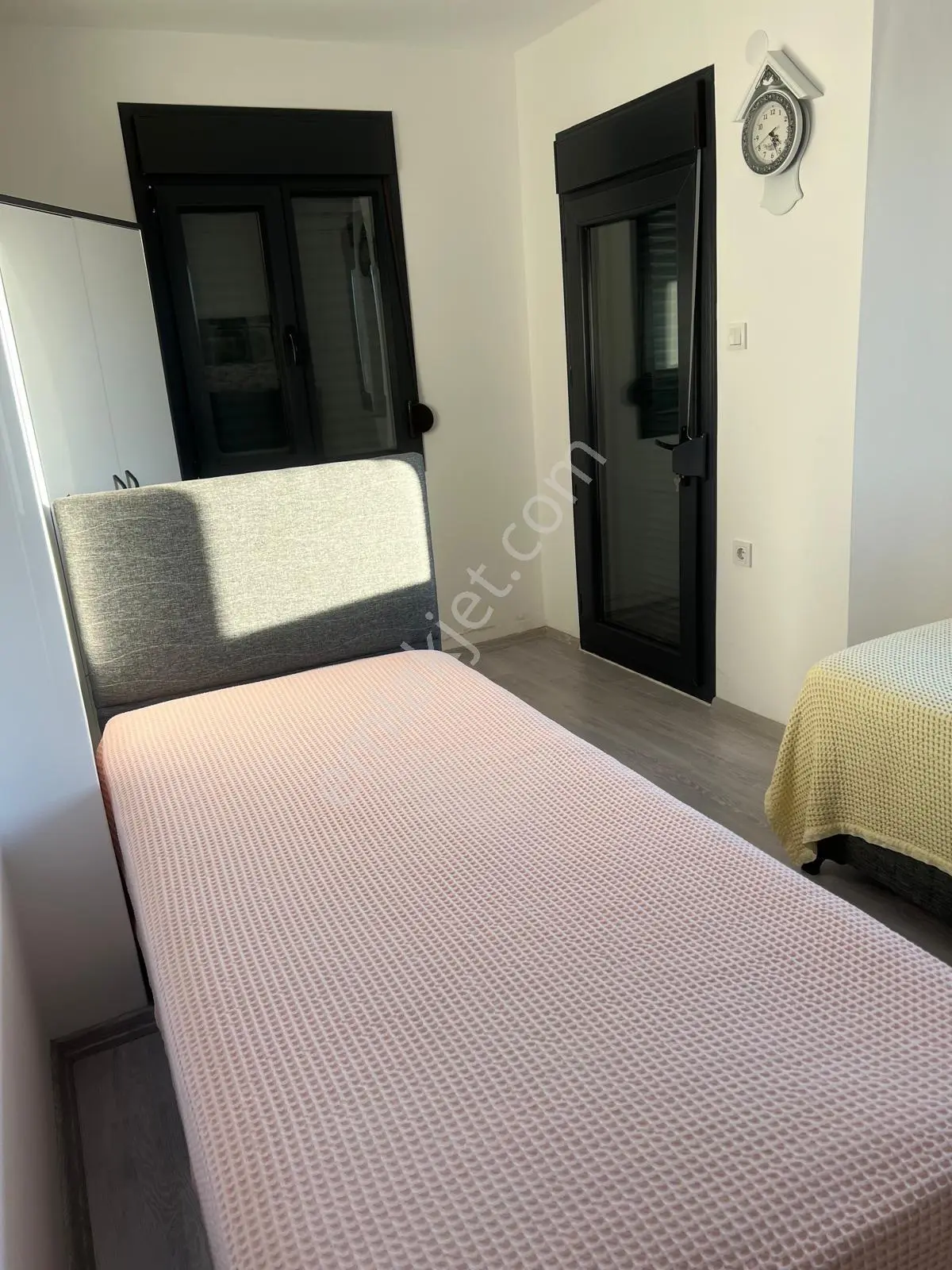 Ayvalık Altınova'da Geniş Verandalı, Sıfır Ayarında Eşyalı 3+1 Lüks Villa - Görsel 21
