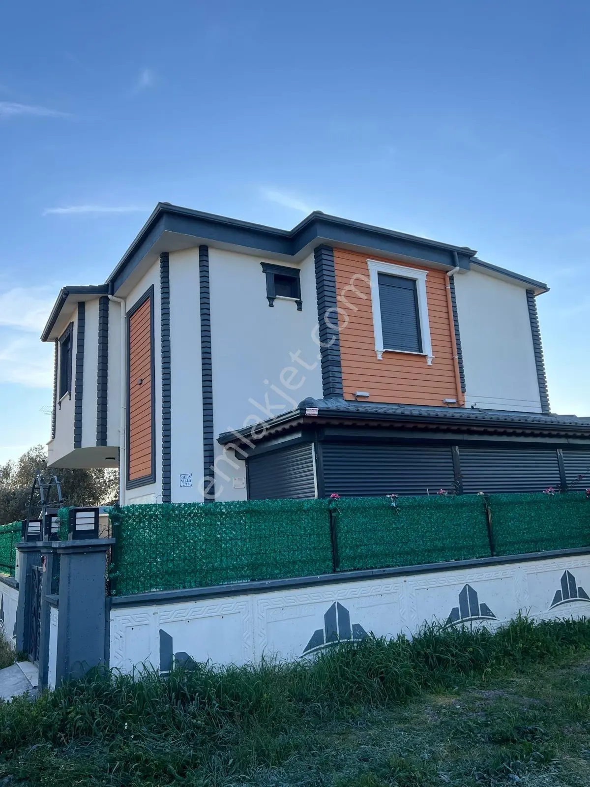 Ayvalık Altınova'da Geniş Verandalı, Sıfır Ayarında Eşyalı 3+1 Lüks Villa - Görsel 35