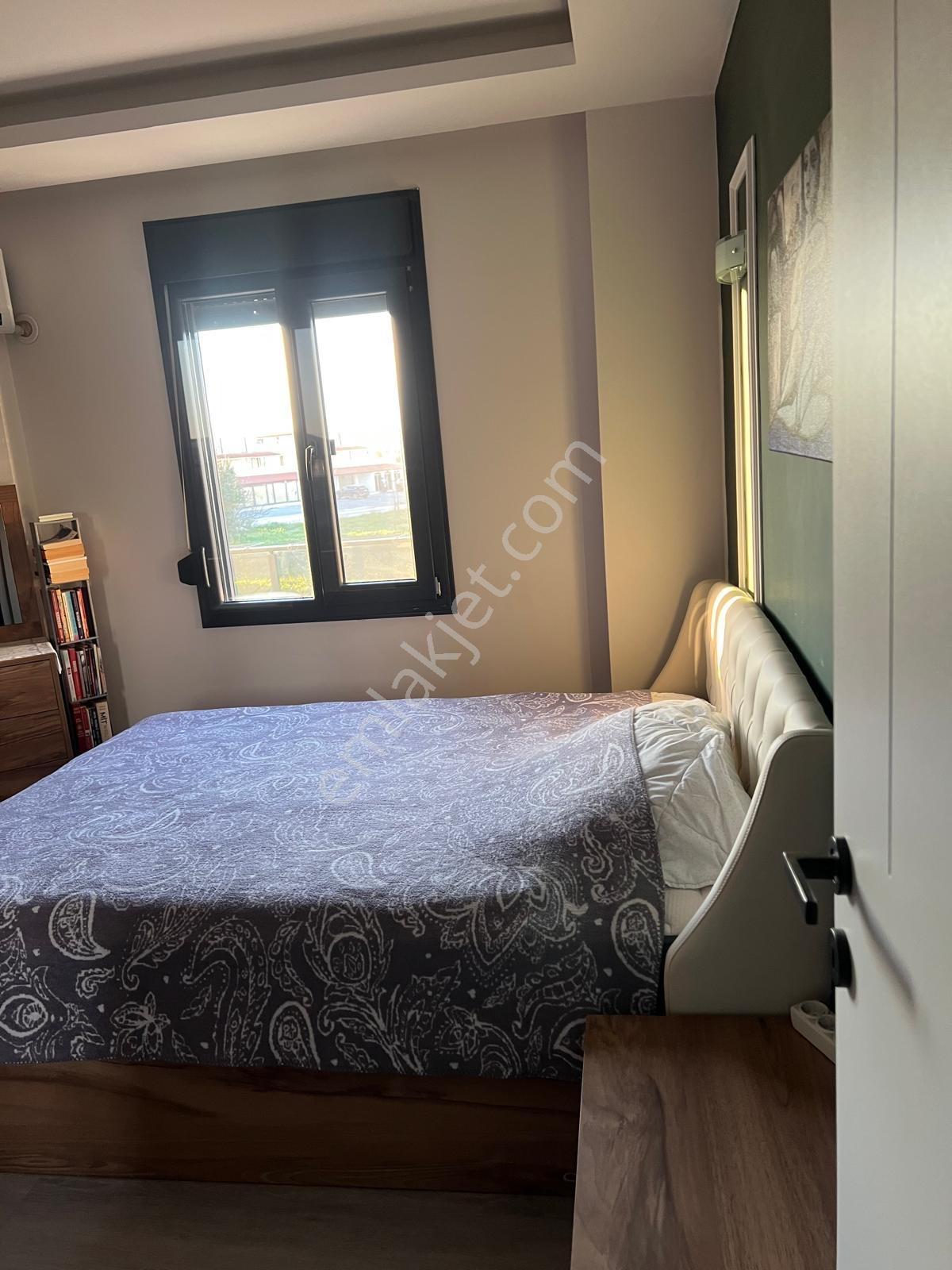Ayvalık Altınova'da Geniş Verandalı, Sıfır Ayarında Eşyalı 3+1 Lüks Villa - Görsel 16