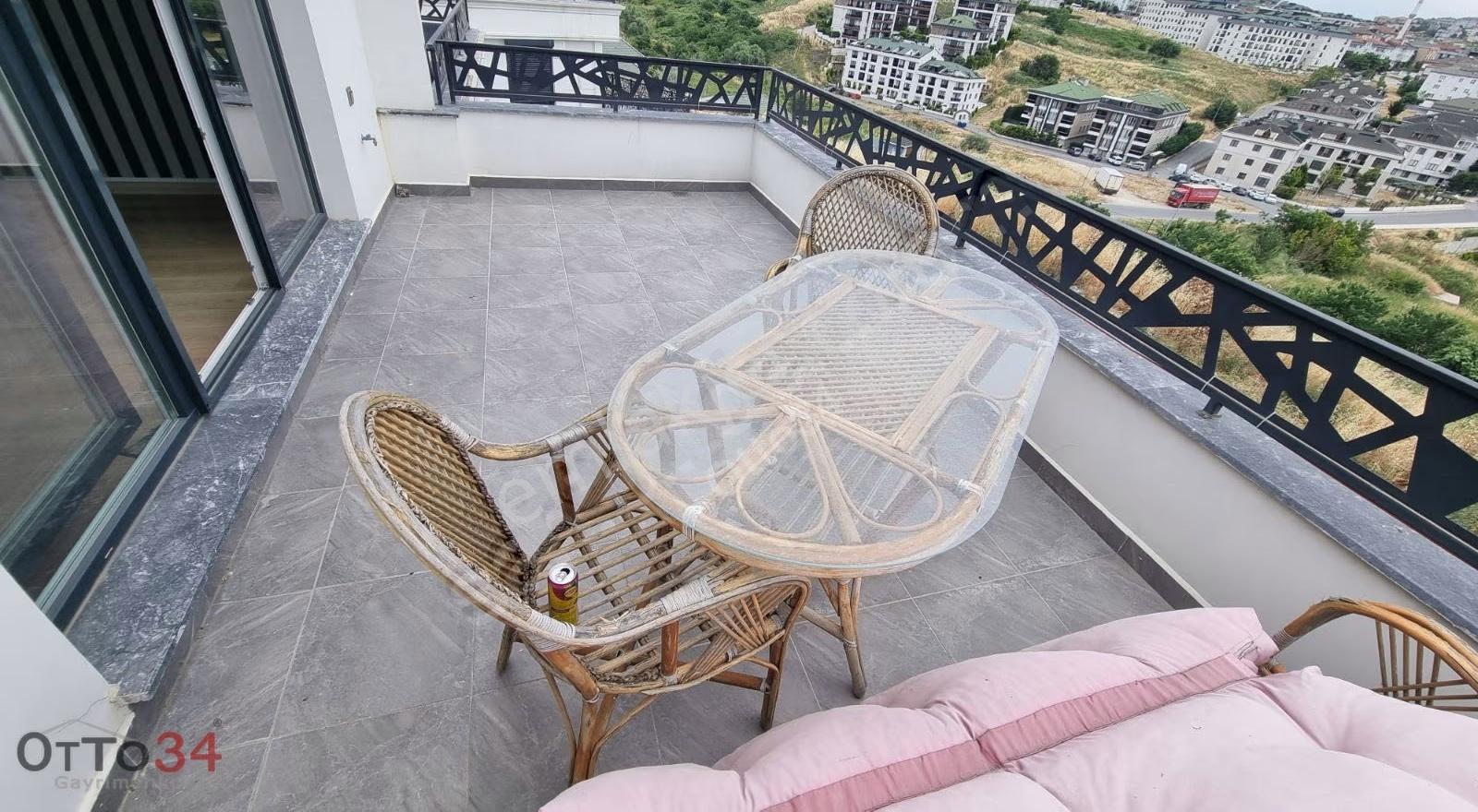 Büyükçekmece Prestijli Kiralık Villa Aileye Uygun Bahçeli 4+2 - Görsel 21