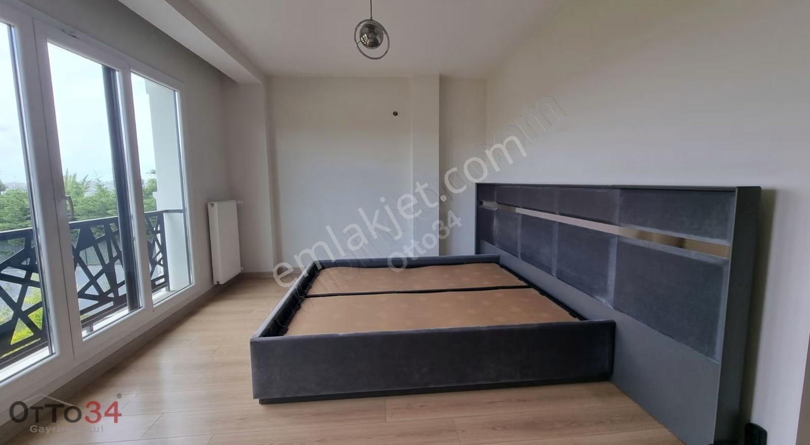 Büyükçekmece Prestijli Kiralık Villa Aileye Uygun Bahçeli 4+2 - Görsel 13
