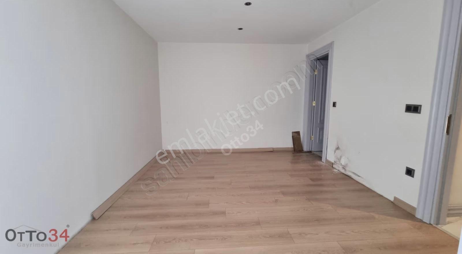 Büyükçekmece Prestijli Kiralık Villa Aileye Uygun Bahçeli 4+2 - Görsel 22