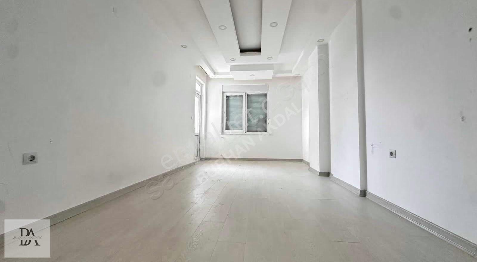 Satılık 6+1 Dubleks Daire: 360m² Geniş Yaşam Alanı - Görsel 17