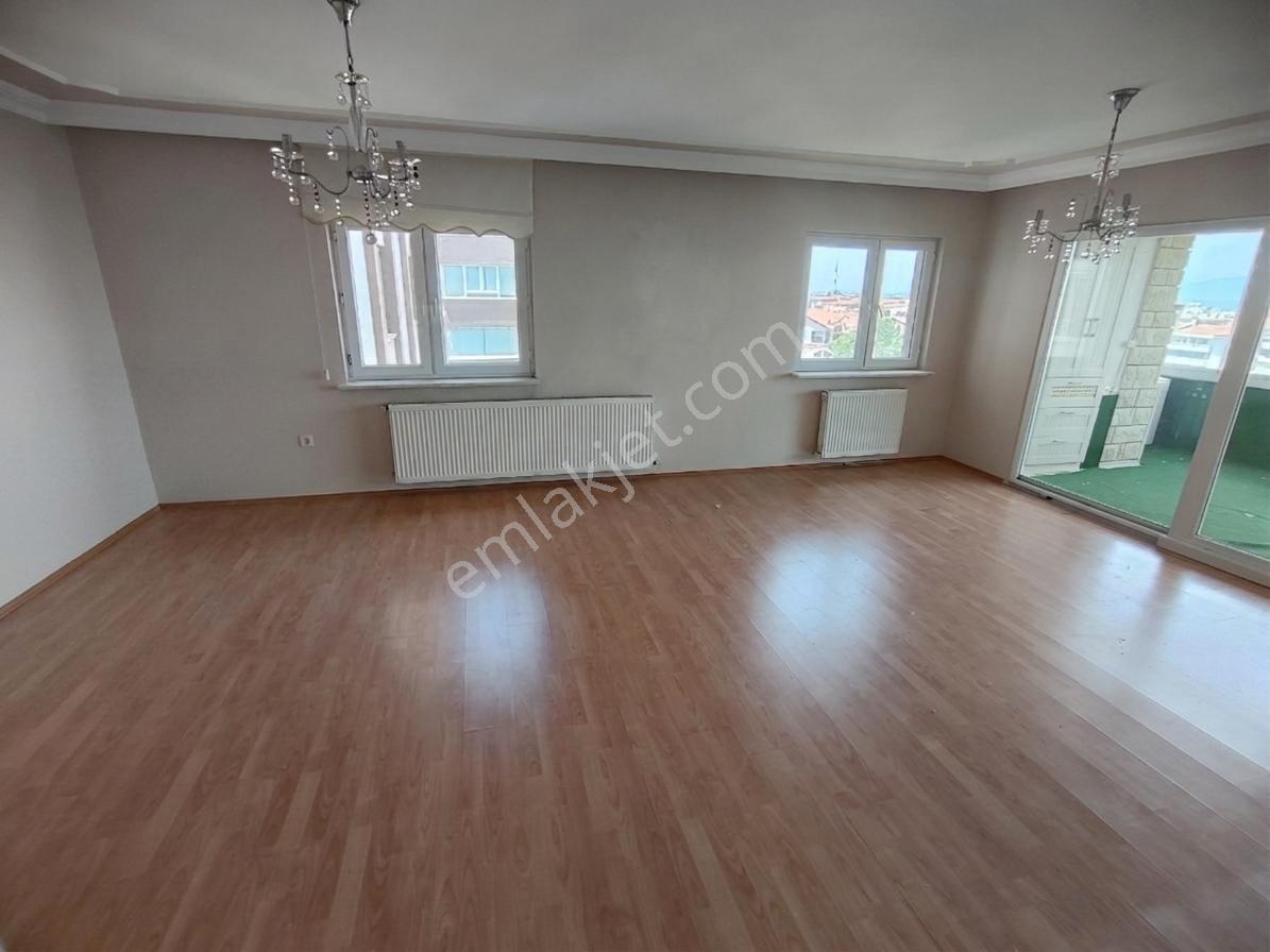 Güzelyalı Yalı Mah.'de 3+1 Full Deniz Manzaralı Satılık Daire - Görsel 14