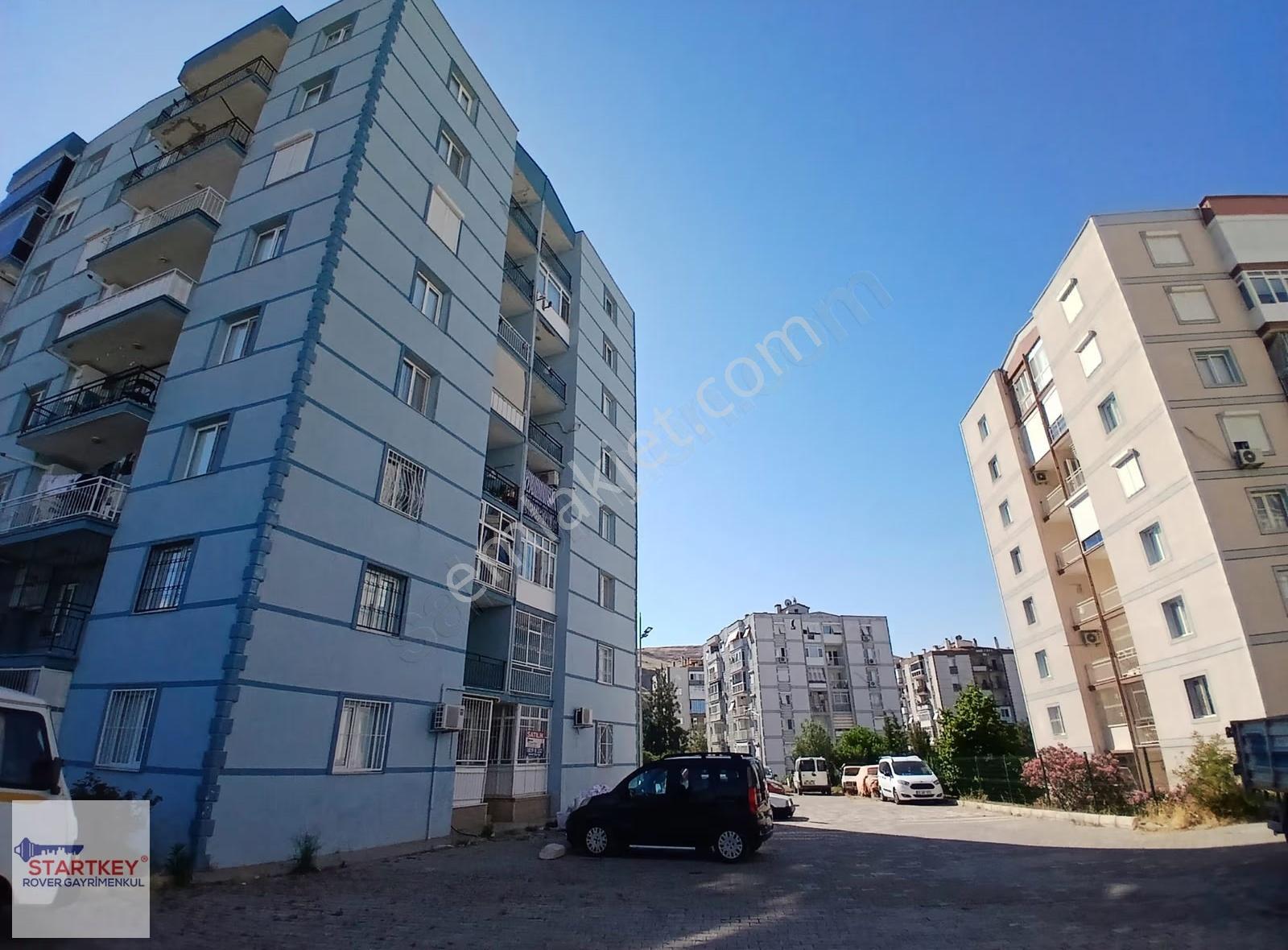 Çiğli Cumhuriyet Mh. Satılık 3+1 Daire - Görsel 2