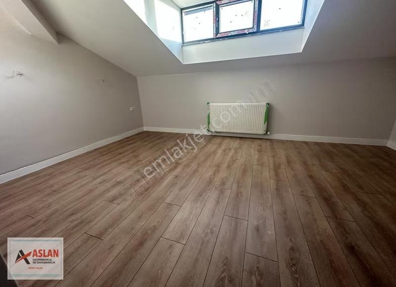 Çengelköyde Boğaz Manzaralı 8 + 2 Daire 360 M2 Çatı Dubleks - Görsel 29