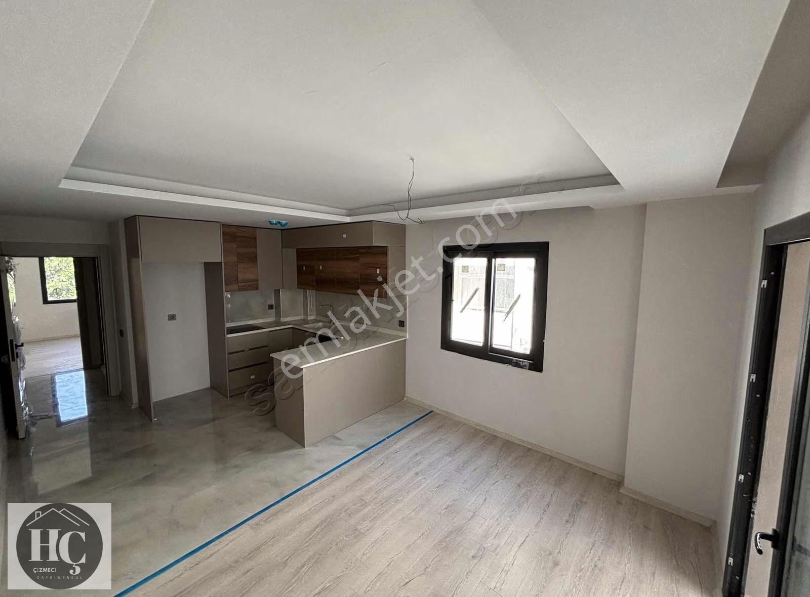 Erdemli Kocahasanlı'da Denize Sıfır 1+1 Daire