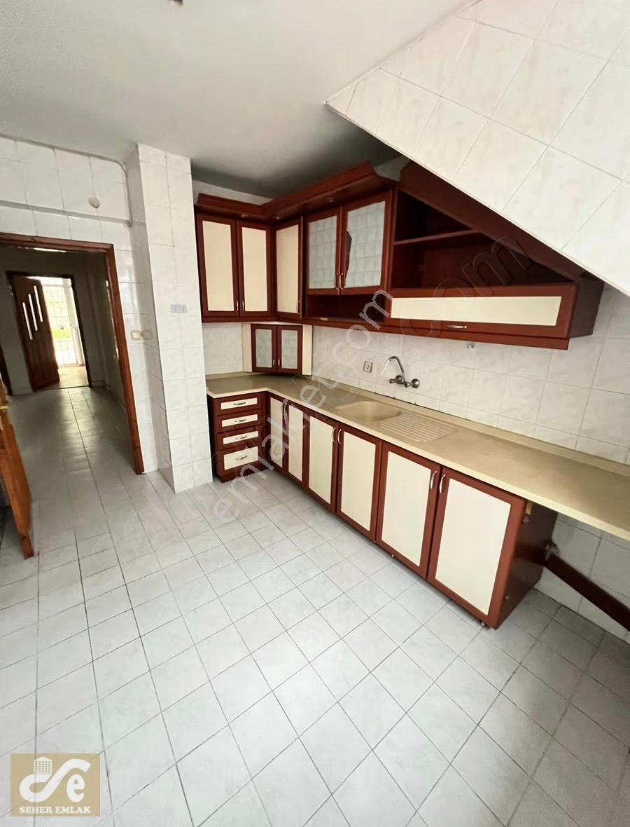Şehit Okan Güner Sokakta 2+1 Kiralık Bahçe Katı Daire - Görsel 12