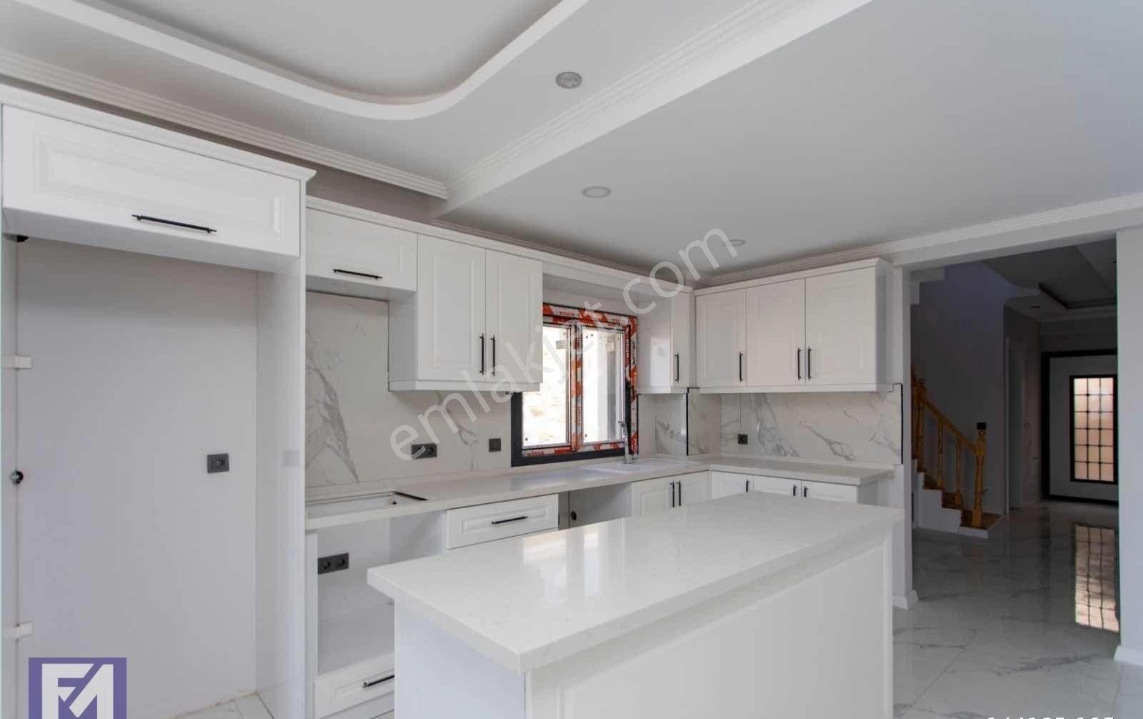 Foçaköy De Kiralık Havuzlu Taş Villa - Görsel 22