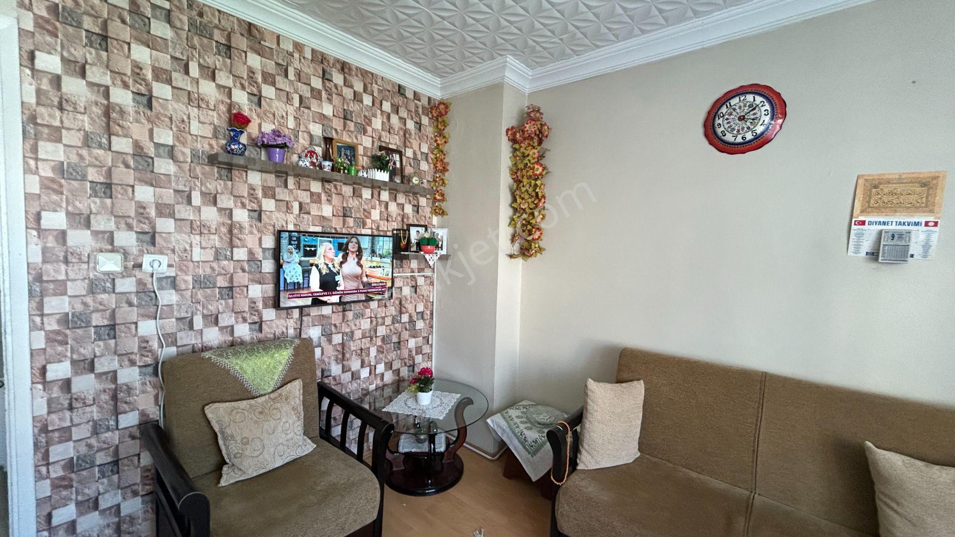 Karamürsel Çarşı İçi Masrafsız Satılık 3+1 Daire - Görsel 22