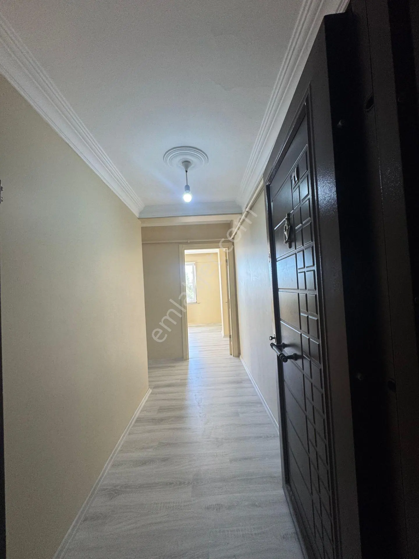 Merpa Emlak'tan Namık Kemal Bulvarında/ Kiralık Öncephe 2+1 - Görsel 4