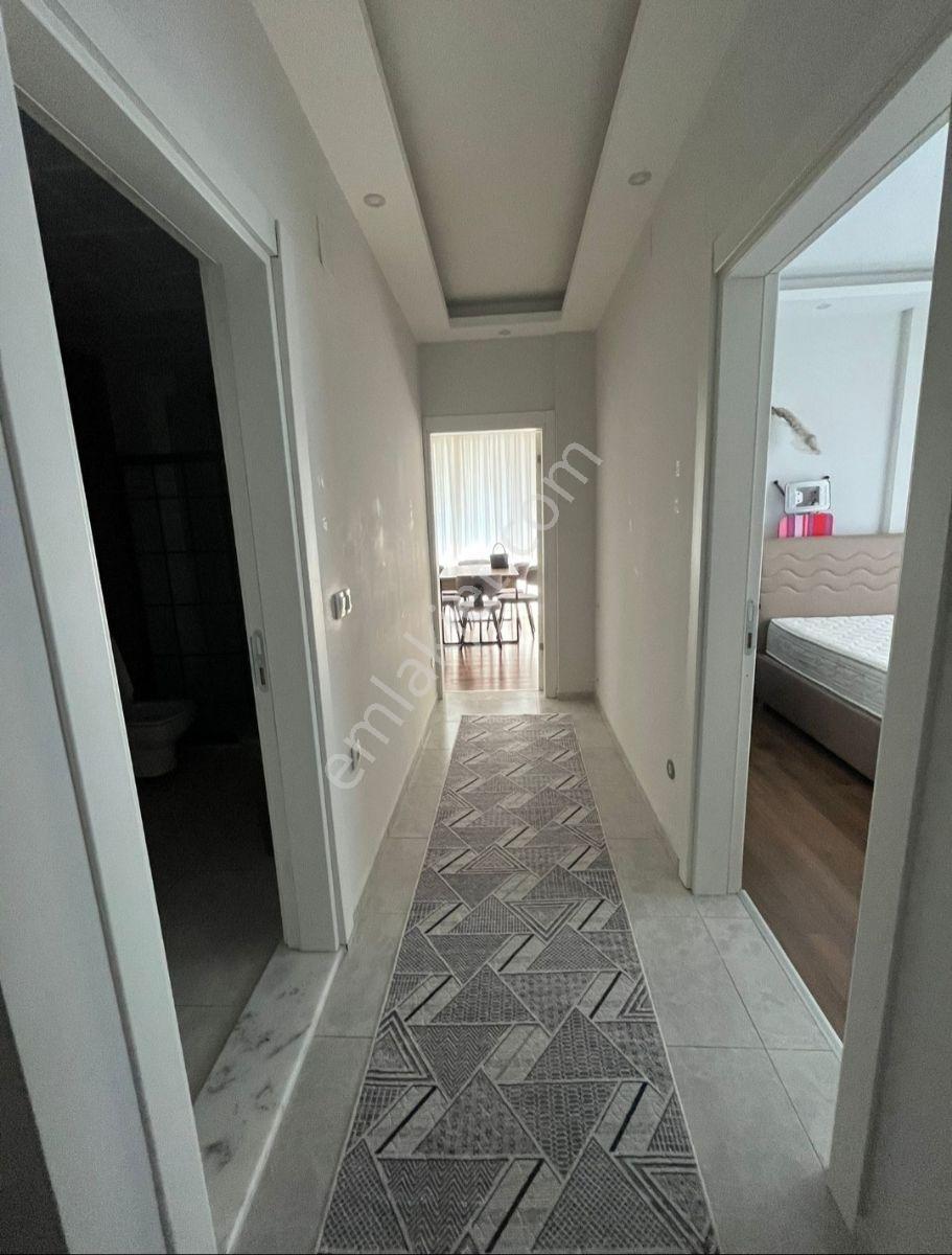 Hastane Yakını Havuzlu Sitede Eşyalı 1+1 - Görsel 15