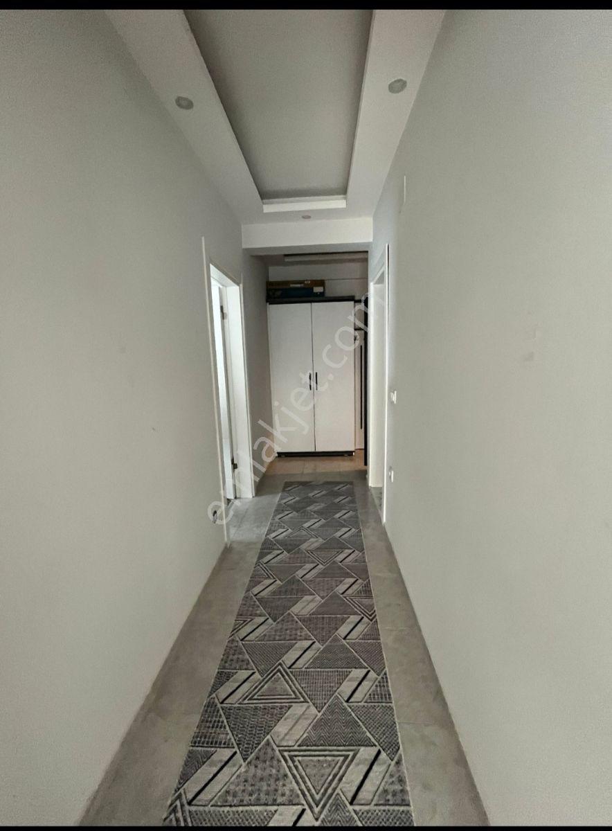 Hastane Yakını Havuzlu Sitede Eşyalı 1+1 - Görsel 4