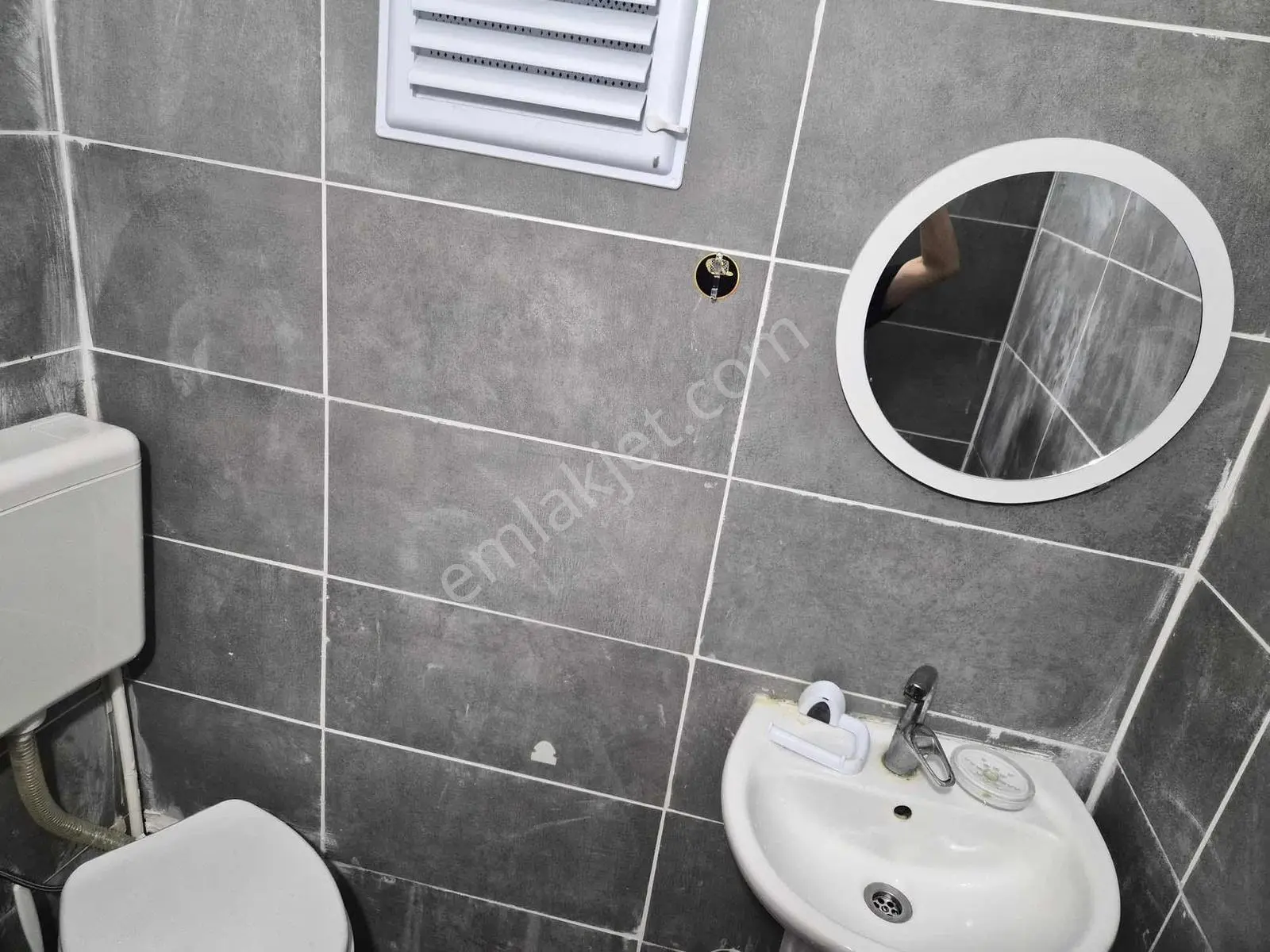 Fatih Karagümrükte Eşyalı Temiz 1+1 Kiralık Daire - Görsel 5