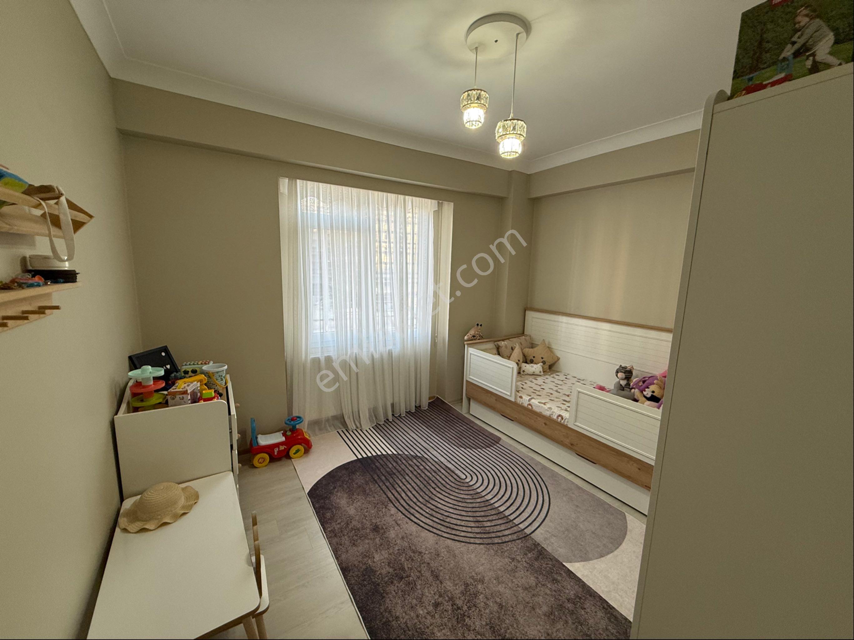 Kırmızı Gayrimenkulden Satılık 4+1 Park Cepheli Lüx Daire - Görsel 16