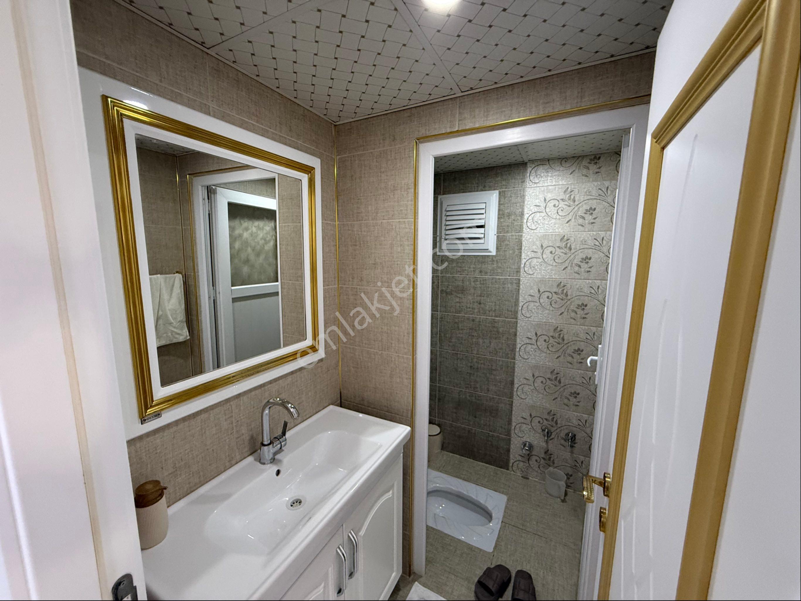 Kırmızı Gayrimenkulden Satılık 4+1 Park Cepheli Lüx Daire - Görsel 12