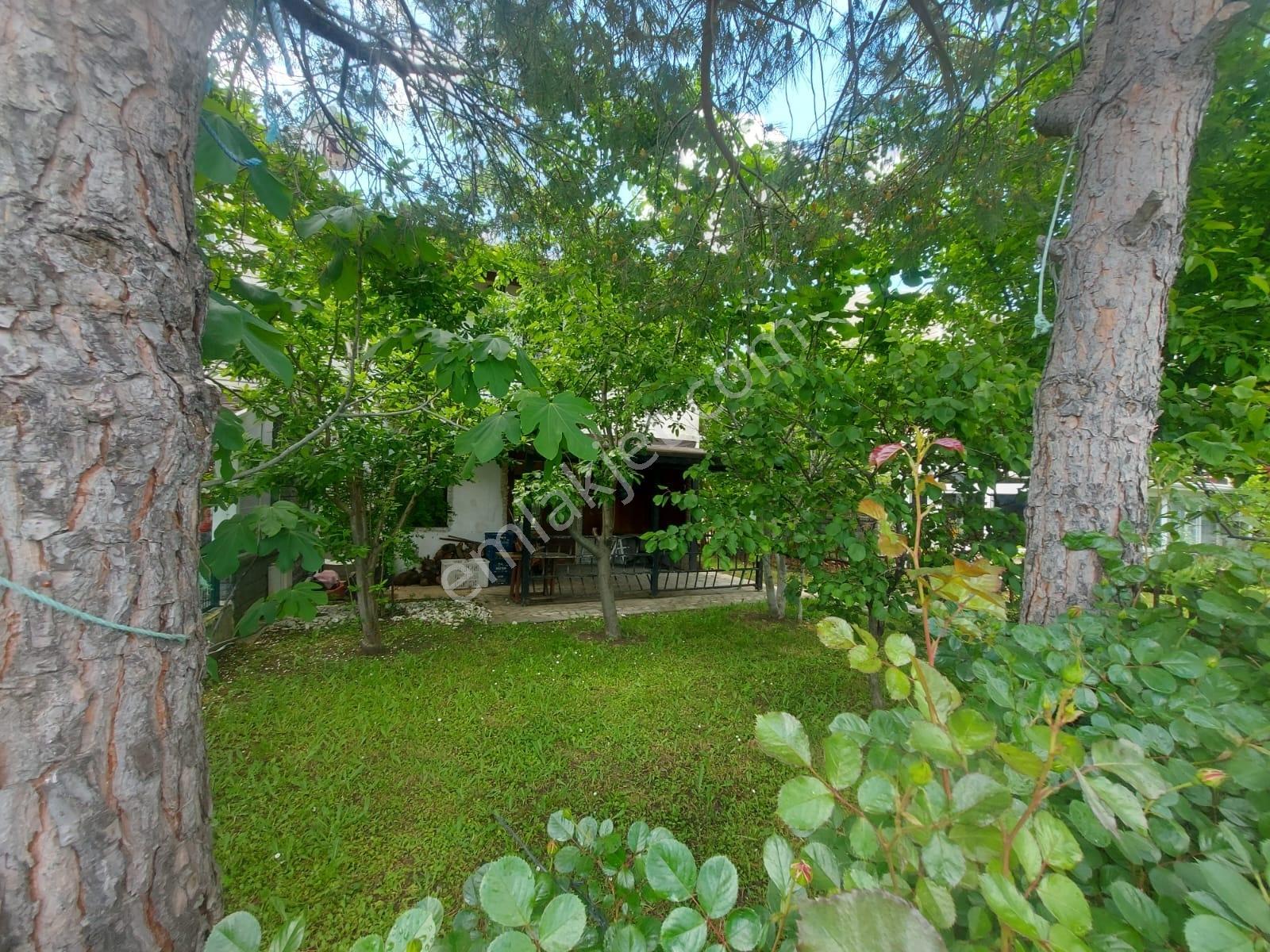Marmara Ereğlisi Havuzlu Güvenlikli Site İçinde 3+1 Yazlık Villa - Görsel 2