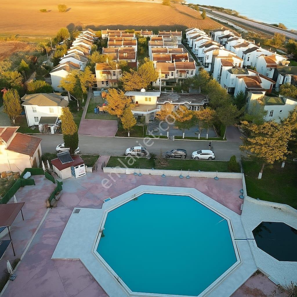 Marmara Ereğlisi Havuzlu Güvenlikli Site İçinde 3+1 Yazlık Villa - Görsel 20