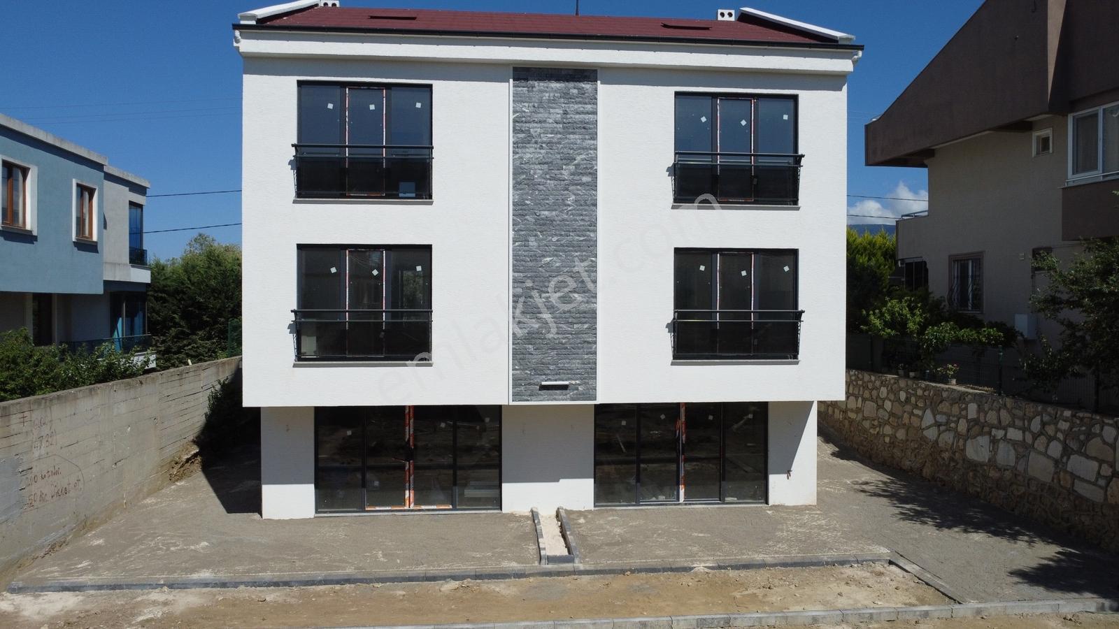 Stm'den Erdek Çuğra'da Havuzlu Sitede Sıfır Tripleks Villa - Görsel 9