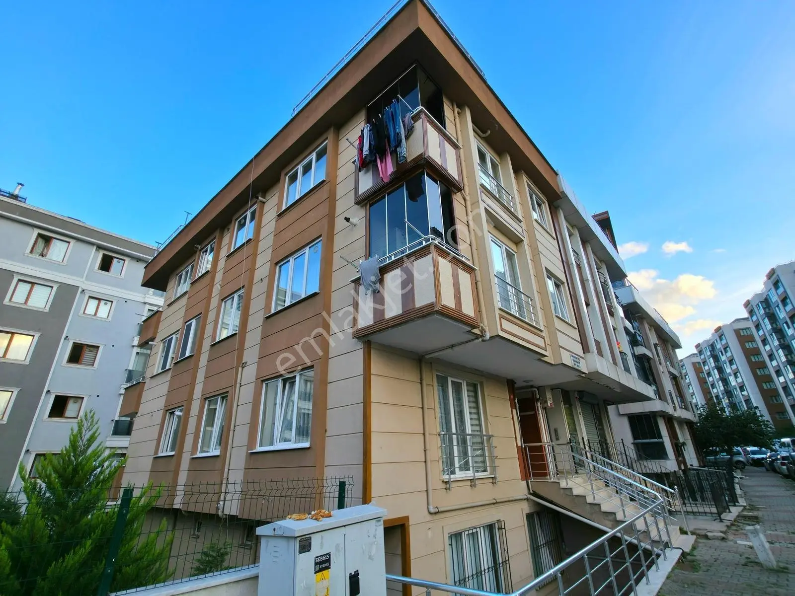 Ataşehir Esatpaşa'da Merkezi Konumda Fırsat Daire Ara Kat 2+1 - Görsel 17