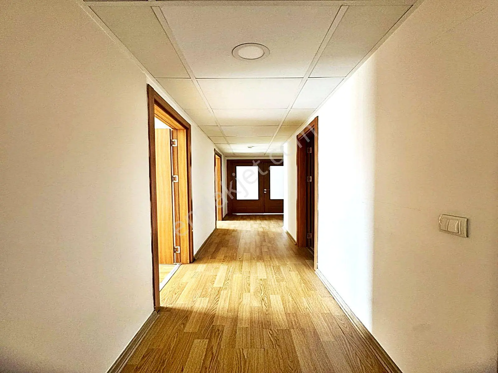Cadde34 Yapı'dan Kristal Şehir'de 3+1 Büyüklüğünde 135 M2 Ebeveyn Banyolu Daire!! - Görsel 11