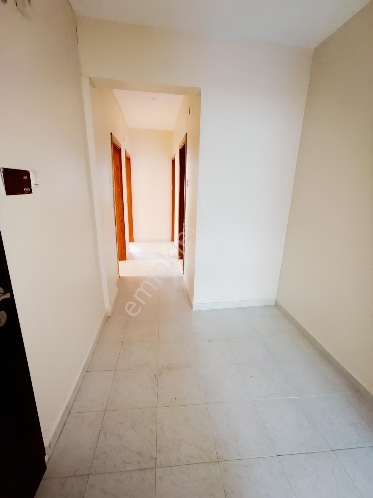 Kısıklıda Adalar Manzaralı Özel Konumda Satılık 3+1 Daire - Görsel 24