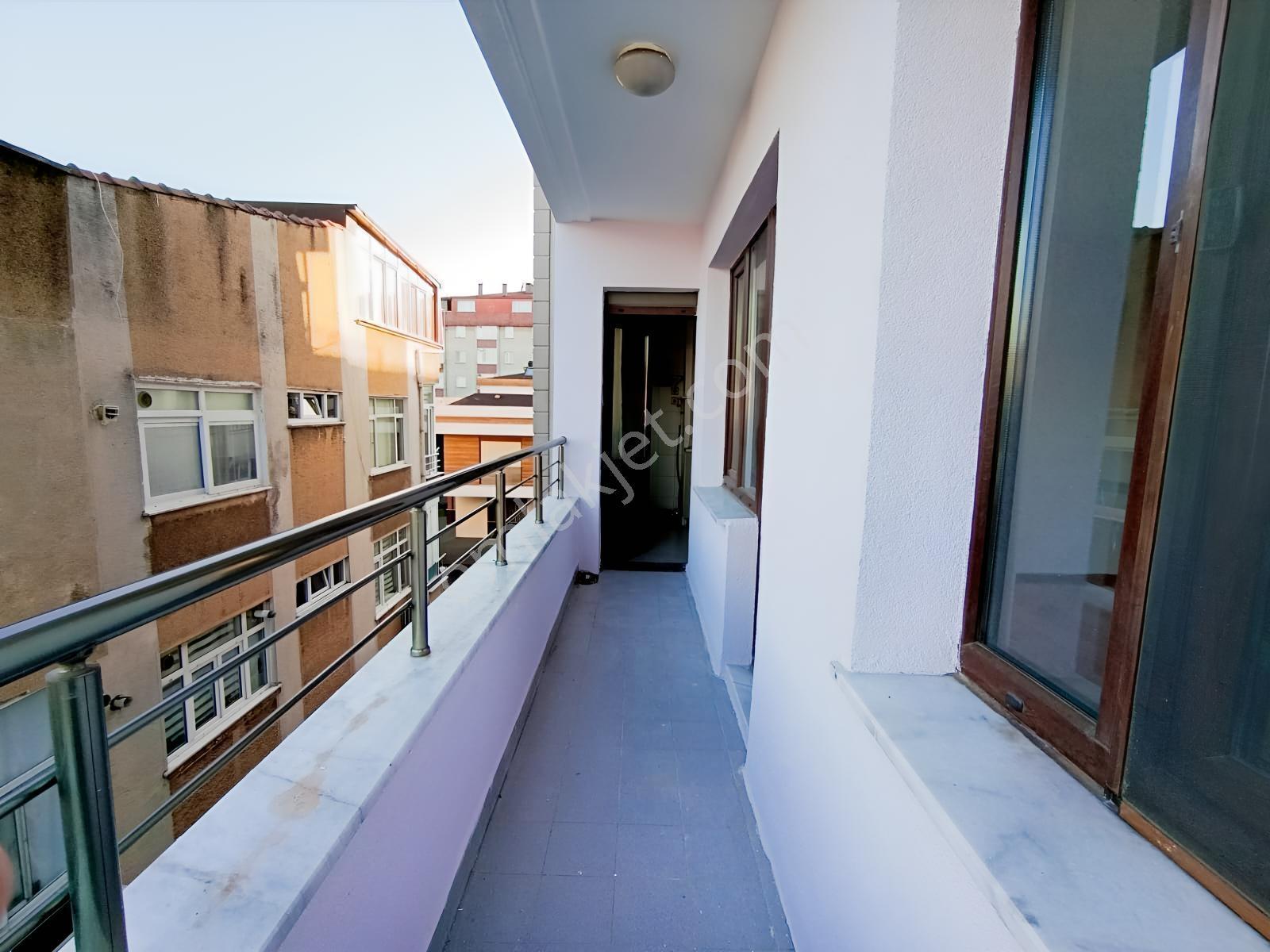 Kısıklıda Adalar Manzaralı Özel Konumda Satılık 3+1 Daire - Görsel 7