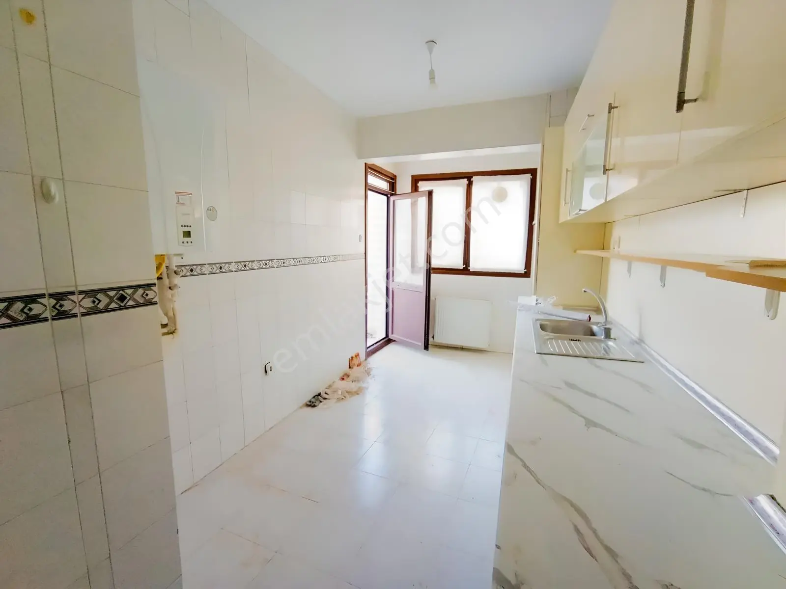 Kısıklıda Adalar Manzaralı Özel Konumda Satılık 3+1 Daire - Görsel 3