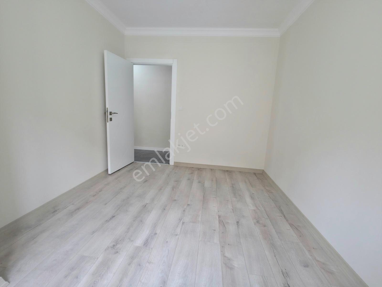 Kule'den | Sıfır - Otoparklı Binada Çarşıya Yakın 2+1 Ara Katlar - Görsel 20