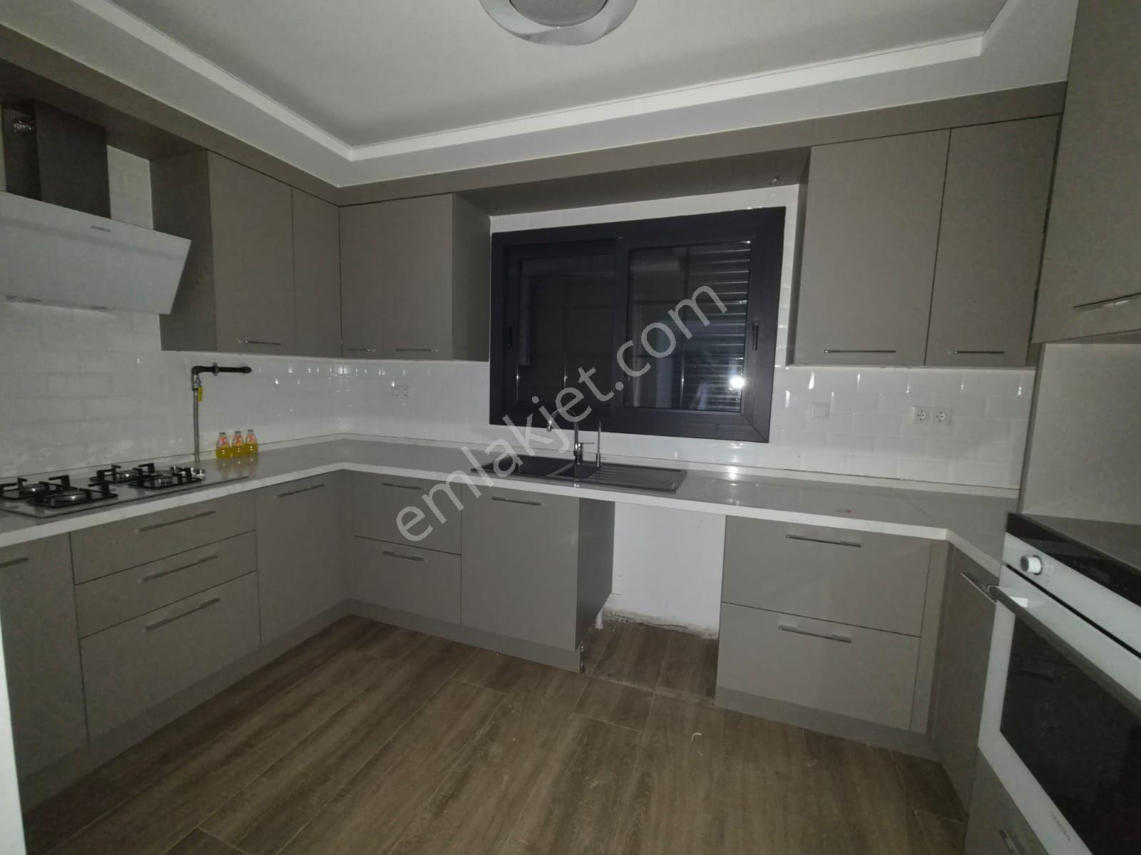 Havuzlu Ve Bahçeli 4+1 Kiralık Villa - Görsel 9