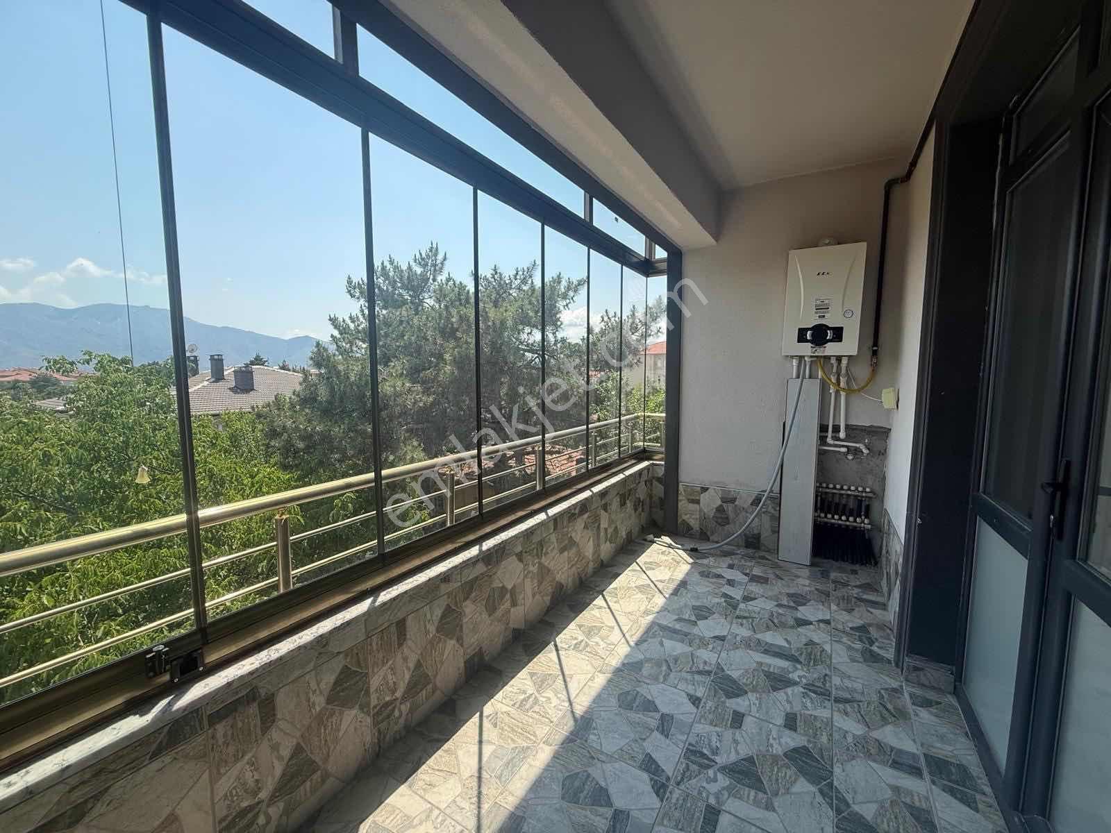 Remax Dem'den Gülabibey Mah. Satılık 3+1 Daire - Görsel 18