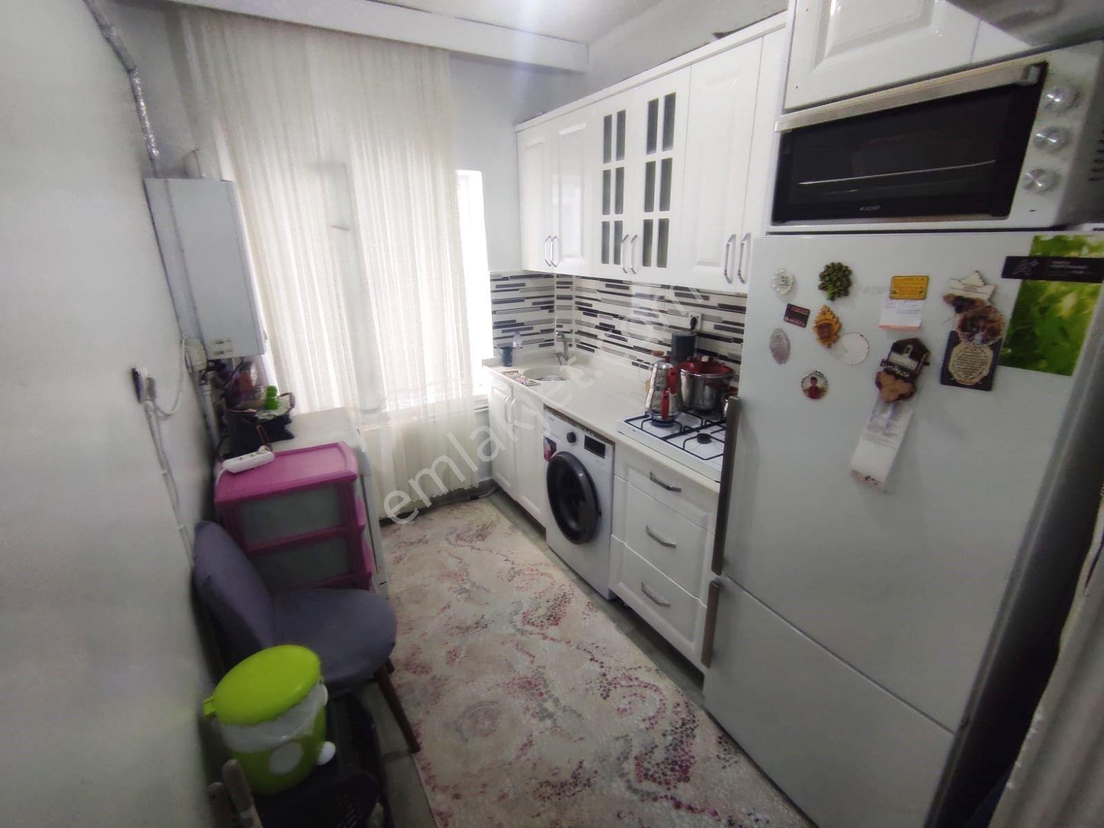 Bu Fiyata Başka Yok! Satılık Cadde Üzeri 2+1 Giriş Kat Güney Cephe Daire - Görsel 6