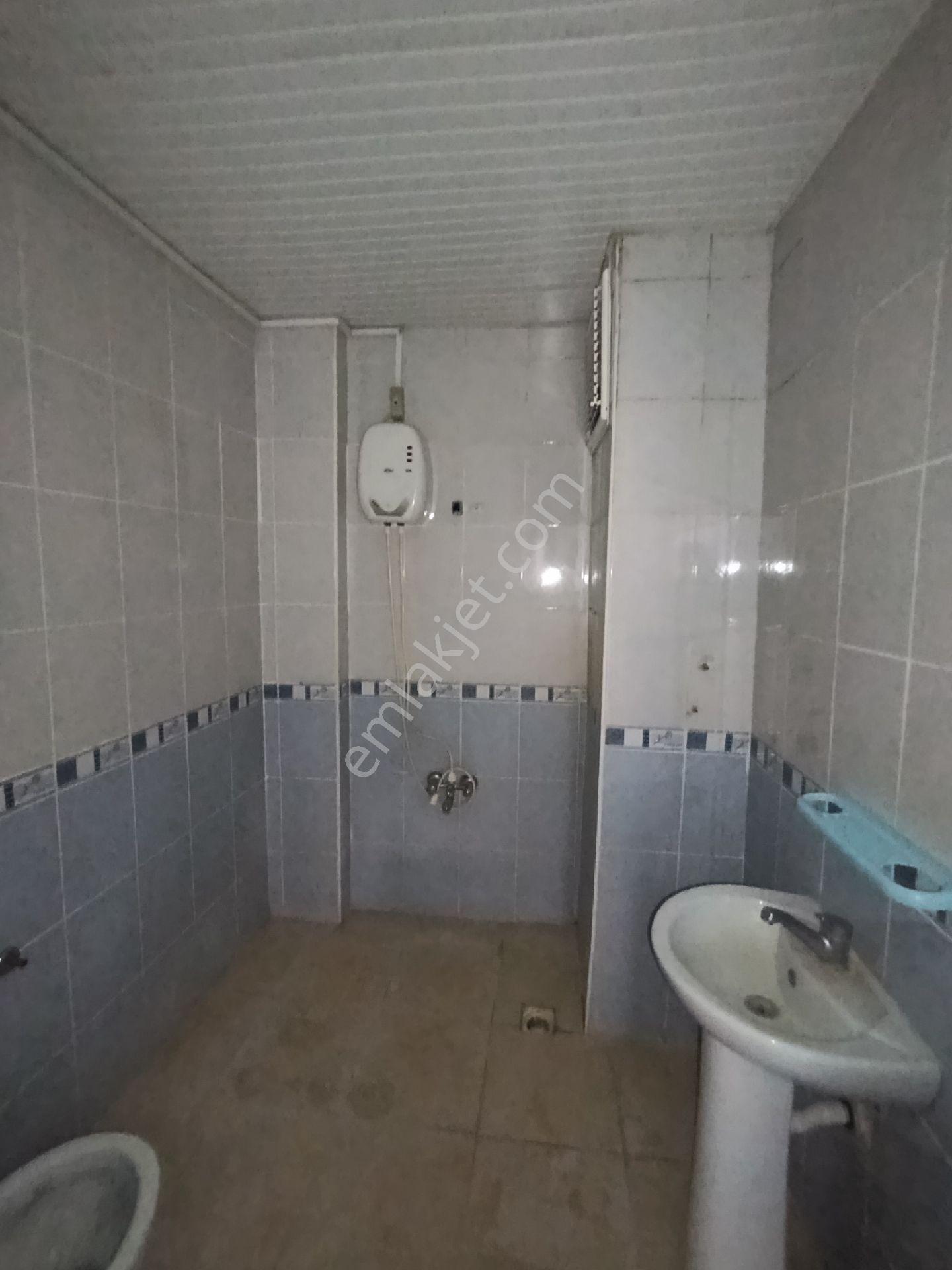 Yeşilyurt Sali Pazar Arkası 2+1 Kapali Mutfak - Görsel 4