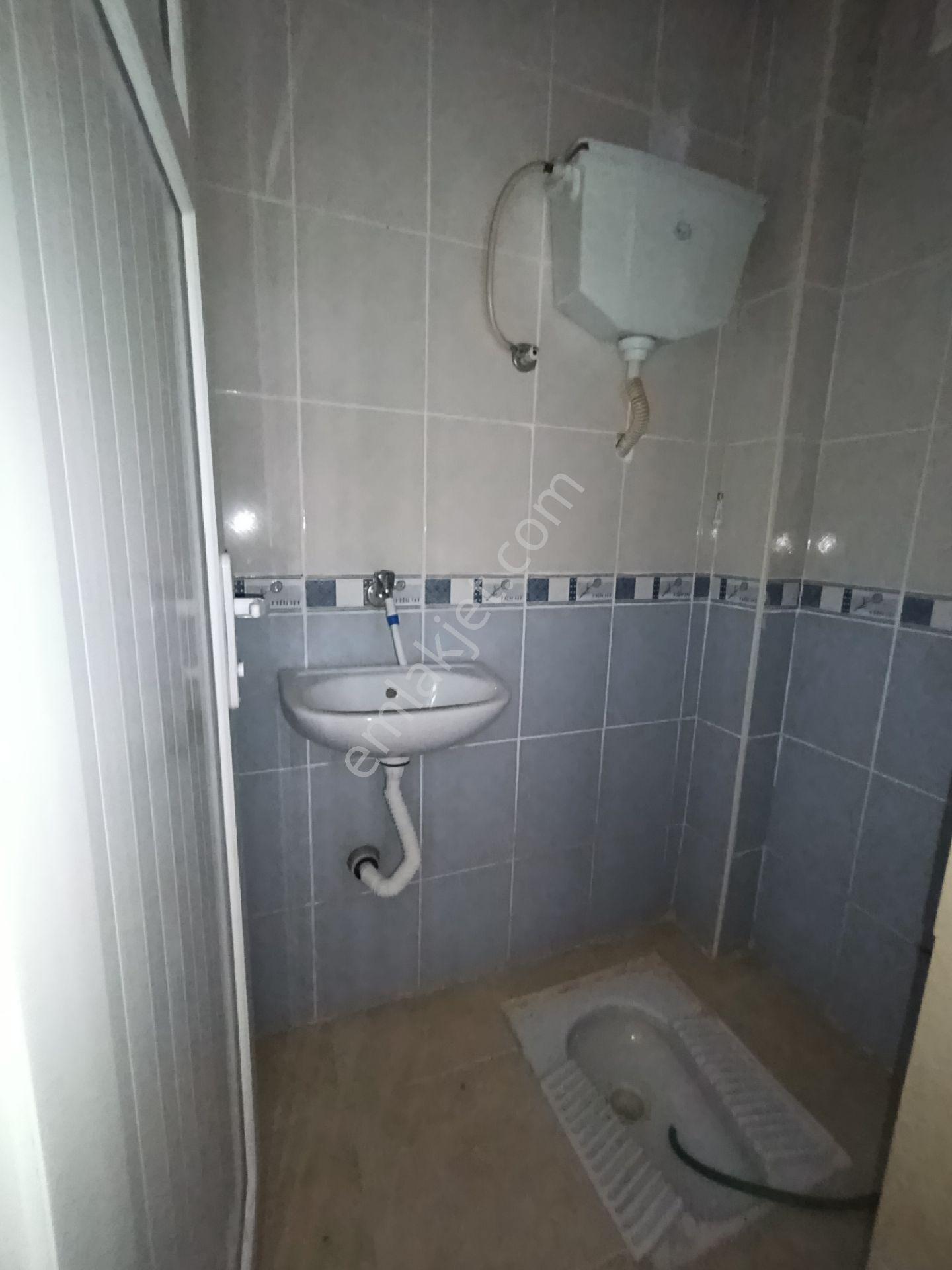 Yeşilyurt Sali Pazar Arkası 2+1 Kapali Mutfak - Görsel 3
